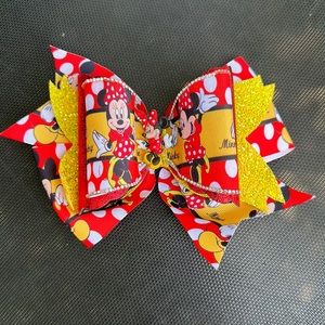 Minnie mouse hair bow